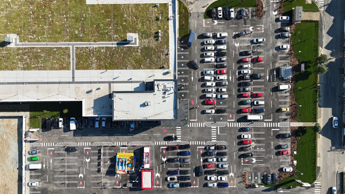 Mangalia Hypermarket, Constanta County